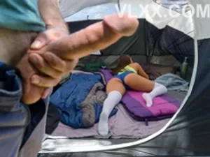 Nữ anh hùng tưởng tượng được một người đàn ông liếm và phun ra