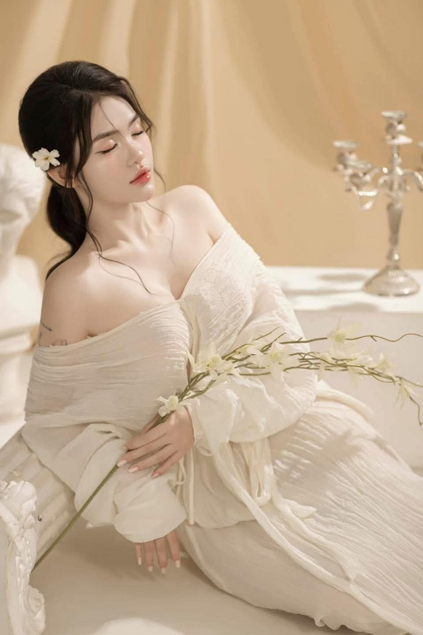 Rực cháy với em yêu nữ xinh đẹp